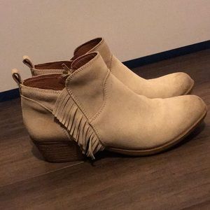 Lucky Brand booties